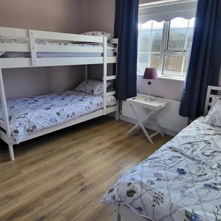 Cosy Family Burnfoot